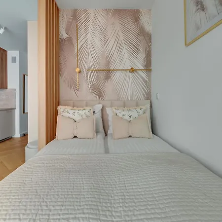 Riverview Portovo By Lion Apartment