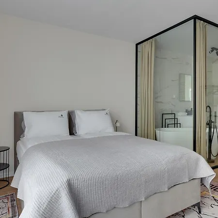 Portovo Riverside By Lion * Gdansk