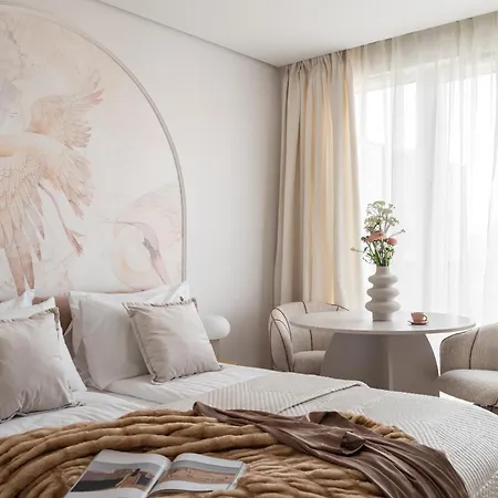 Portovo Riverside By Lion * 格但斯克